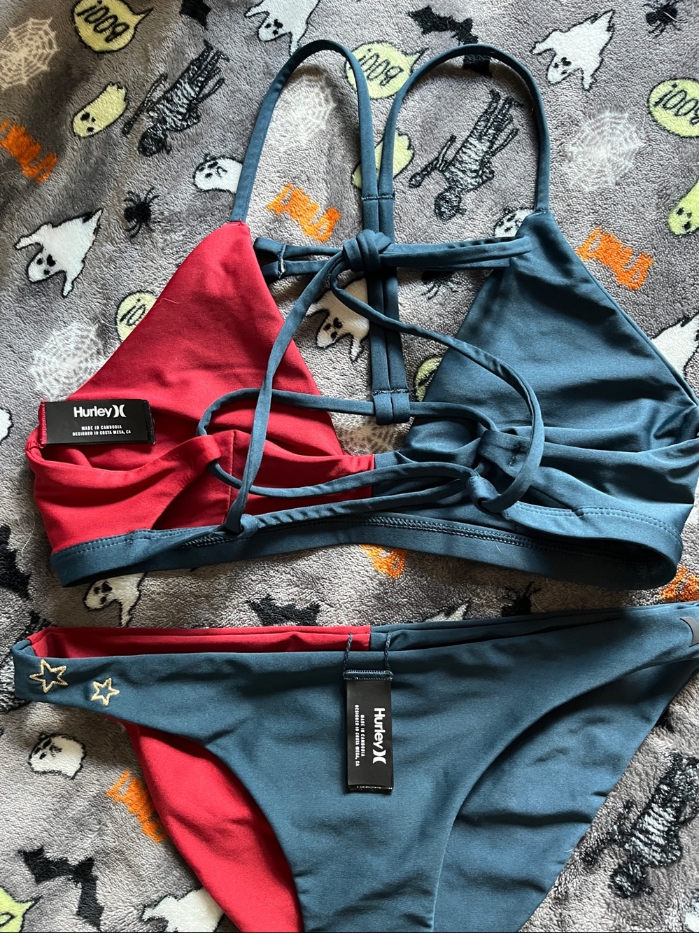 😎HURLEY🌟GOLD🌟STARS🫶🌊SWIMSUIT 🫶Large Top👙Small bottoms❤️2 PC SET💙HYBRID🌞SPF🥵50 - Picture 9 of 11